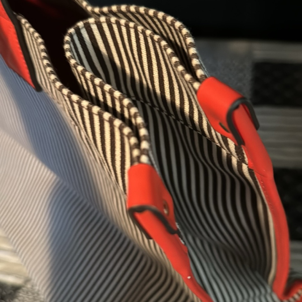 Henri Bendel Bag Stripe Canvas Tote, Pouch & Dust bag - Picture 5 of 16